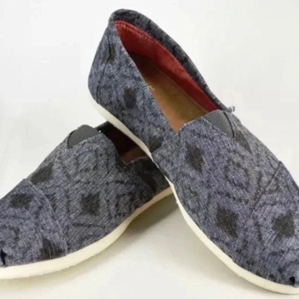 Brand New Without Box Toms+ Men Geometric Ikat Classics Size 9